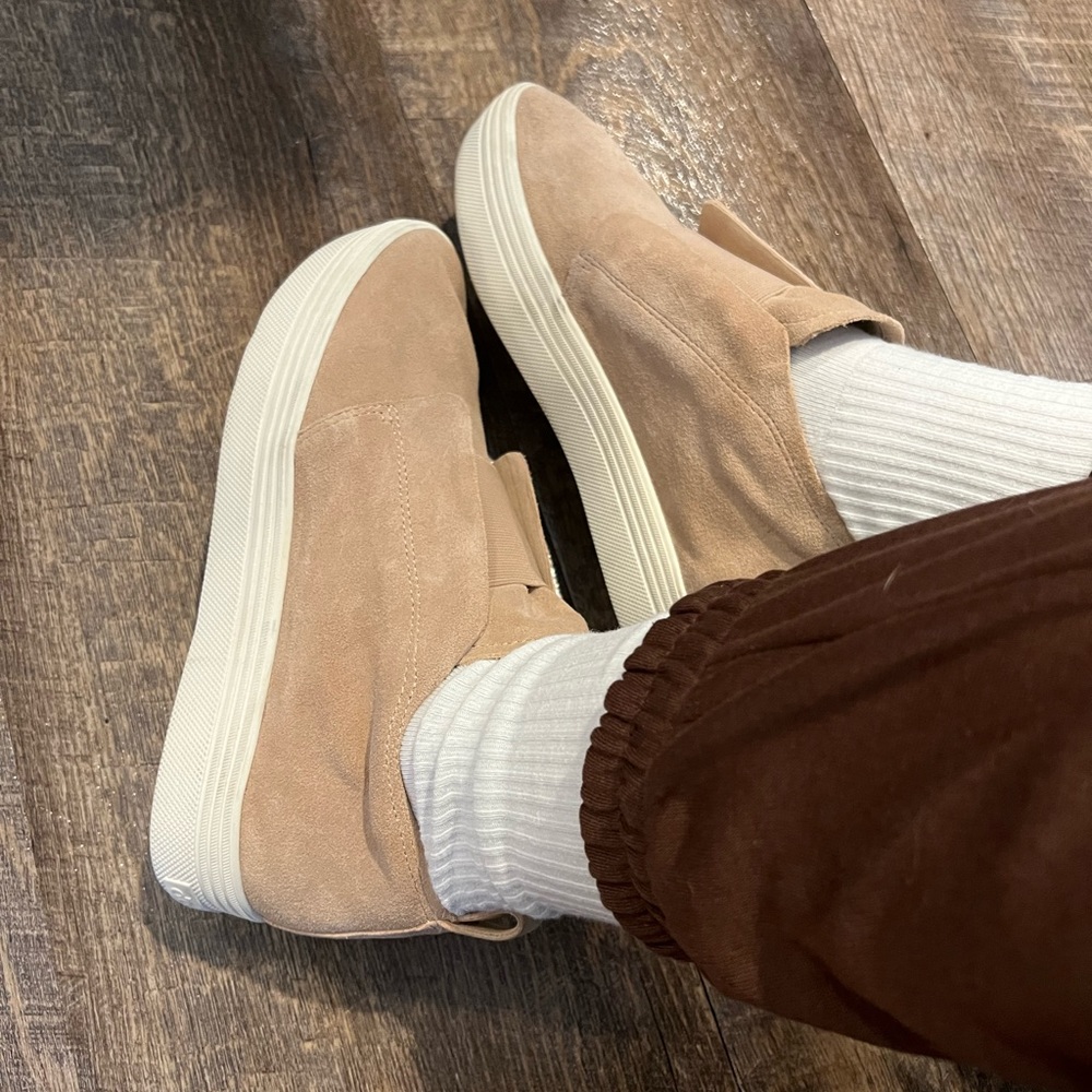 Dolce Vita Platform Slides/Slip Ons - Size 8.5